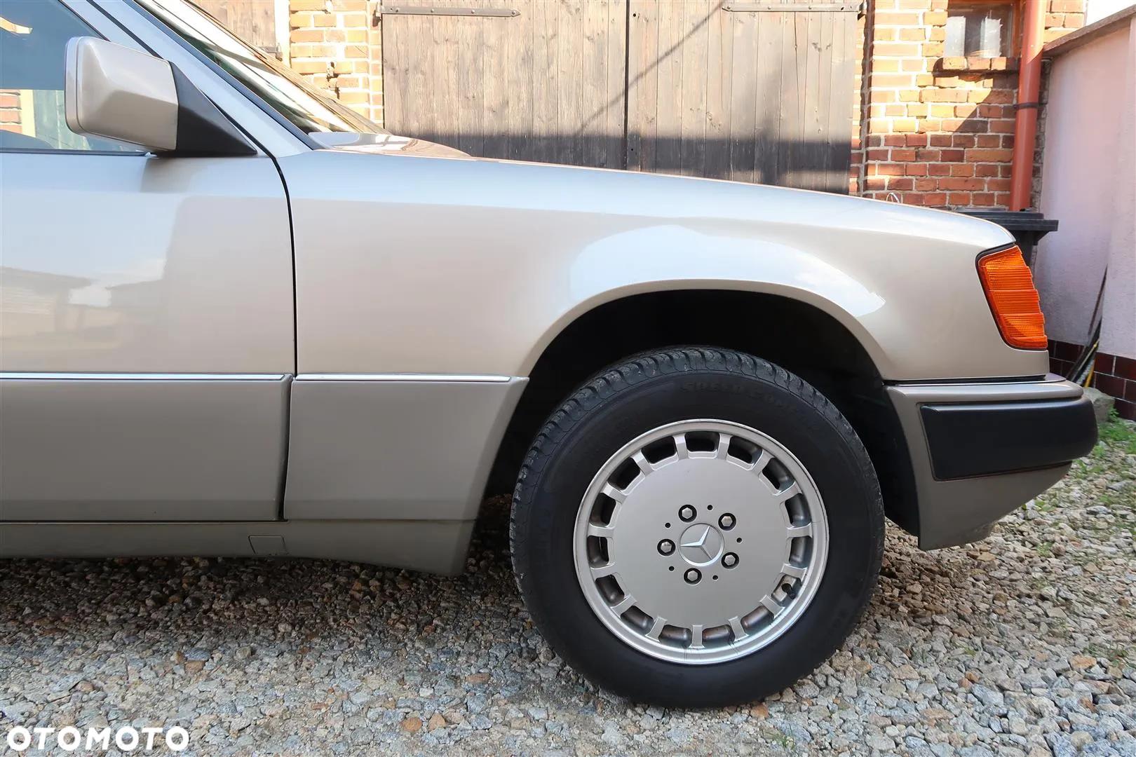 Mercedes-Benz W124 (1984-1993) - 9