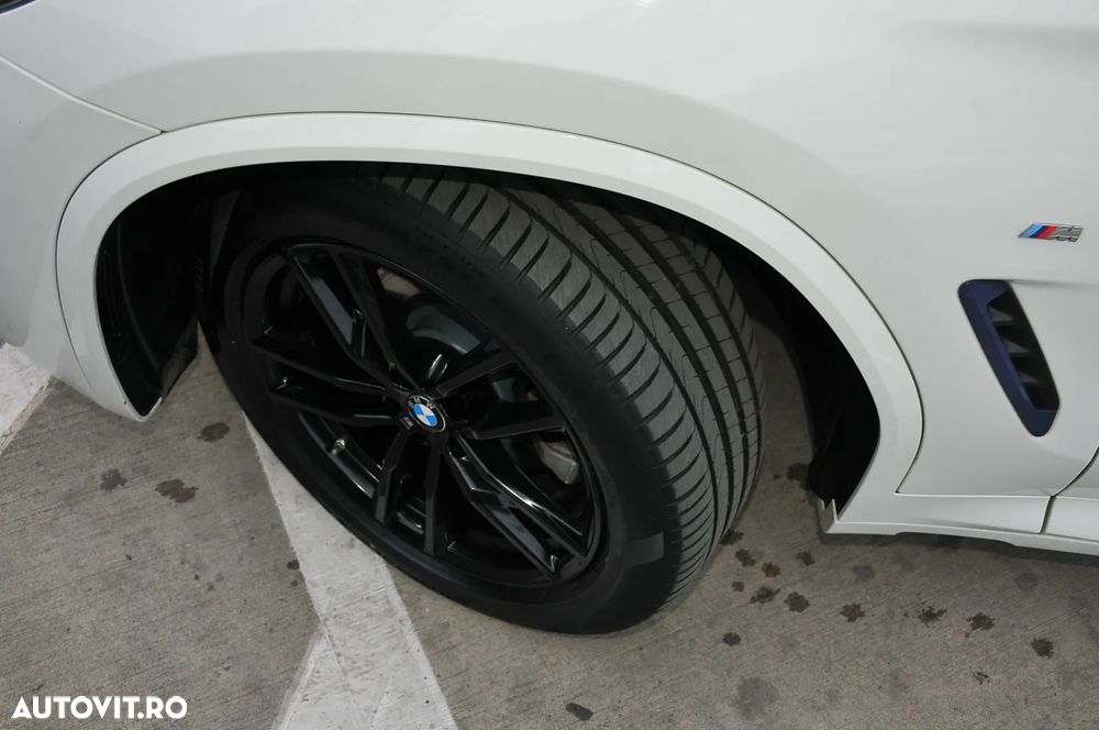BMW X4 xDrive20d AT MHEV - 32