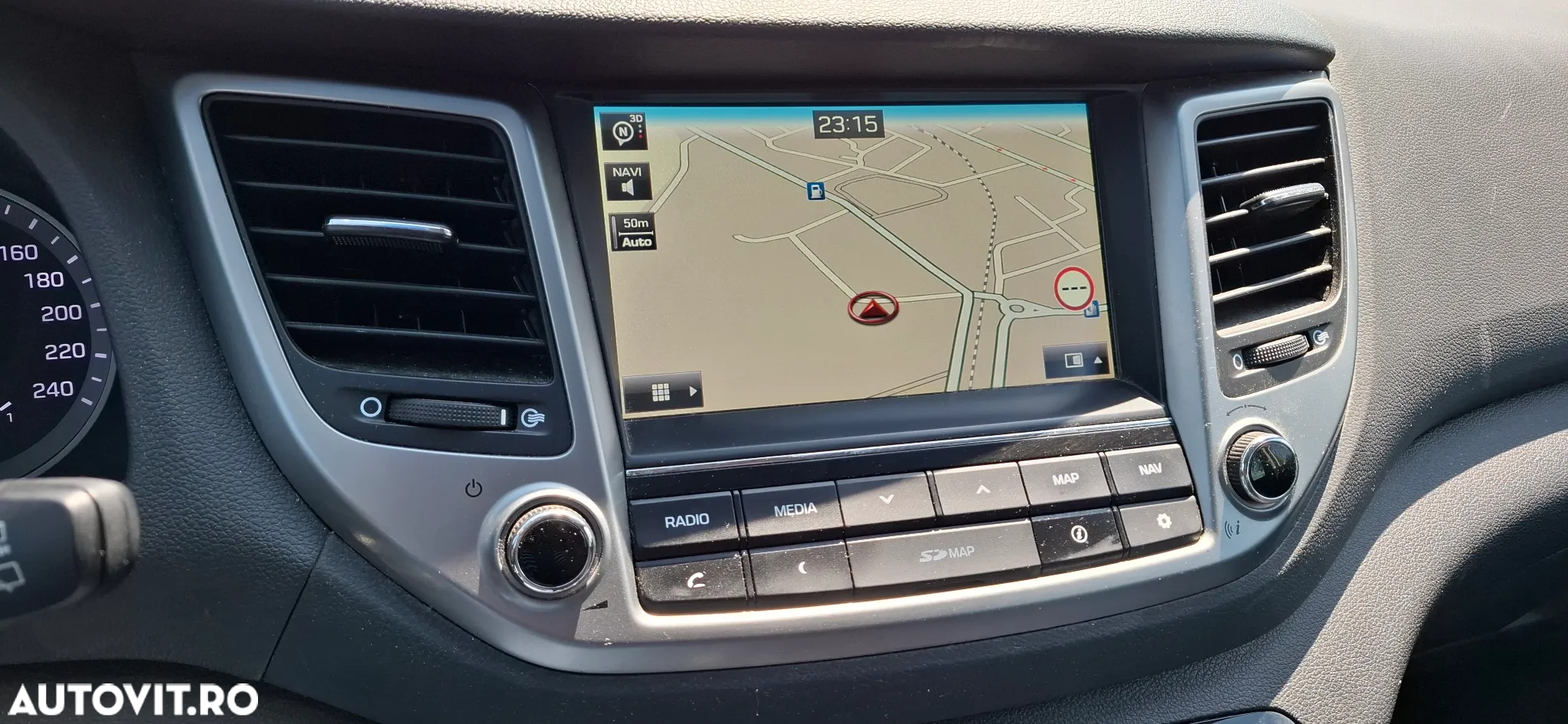 Hyundai Tucson - 8
