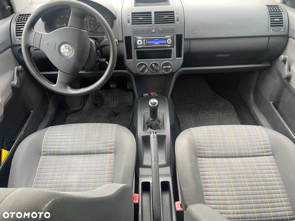 Volkswagen Polo - 5