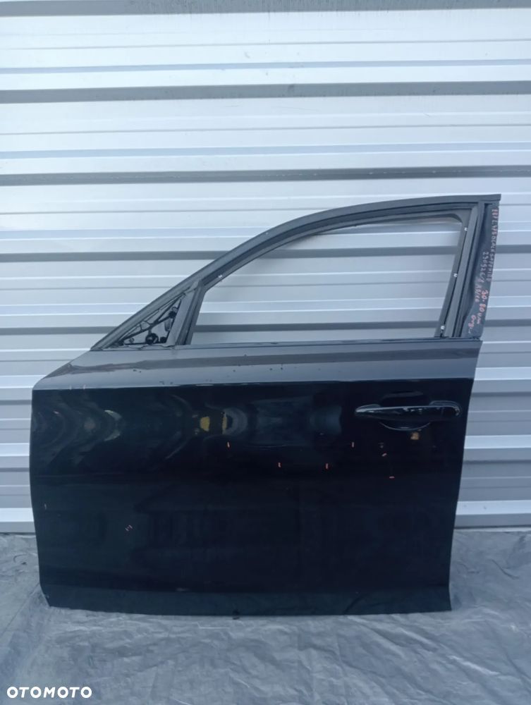 BMW E87 DRZWI 475 BLACK SAPPHIRE