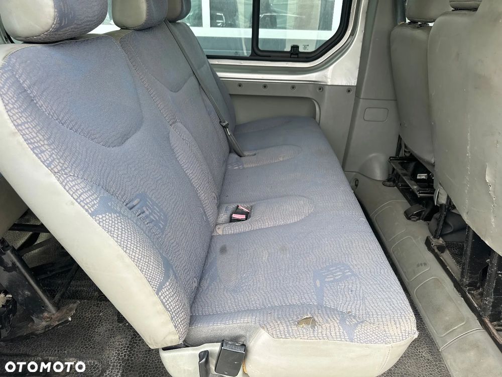 Renault Trafic - 18