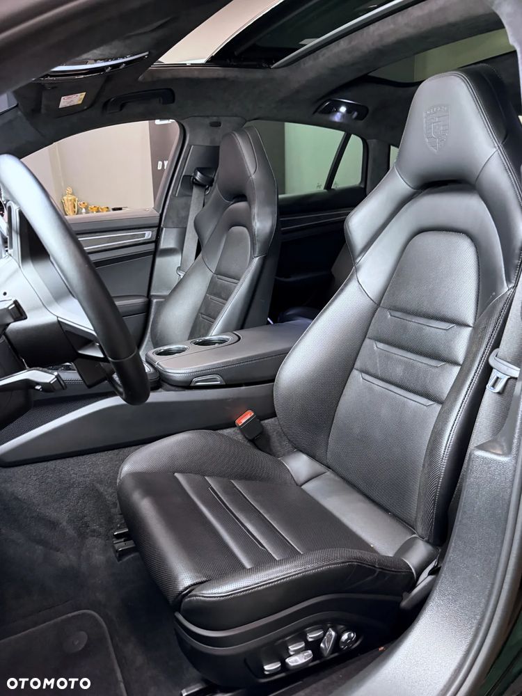 Porsche Panamera Turbo Executive - 3