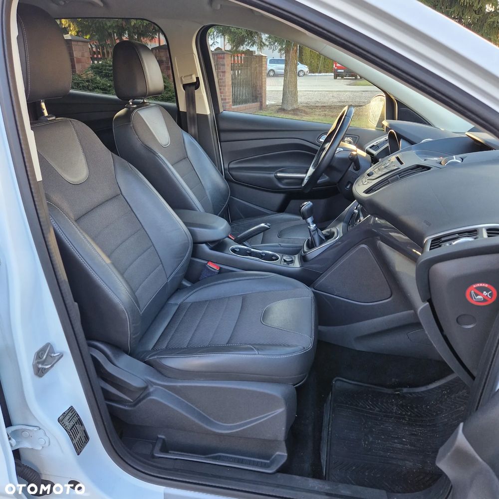 Ford Kuga 2.0 TDCi 4x4 Titanium - 18