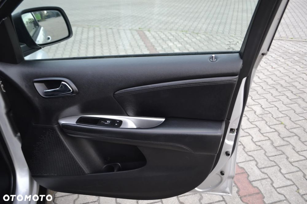 Fiat Freemont 2.0 Multijet Urban - 19