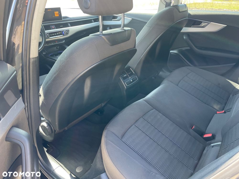 Audi A4 Avant 2.0 TDI S tronic - 11