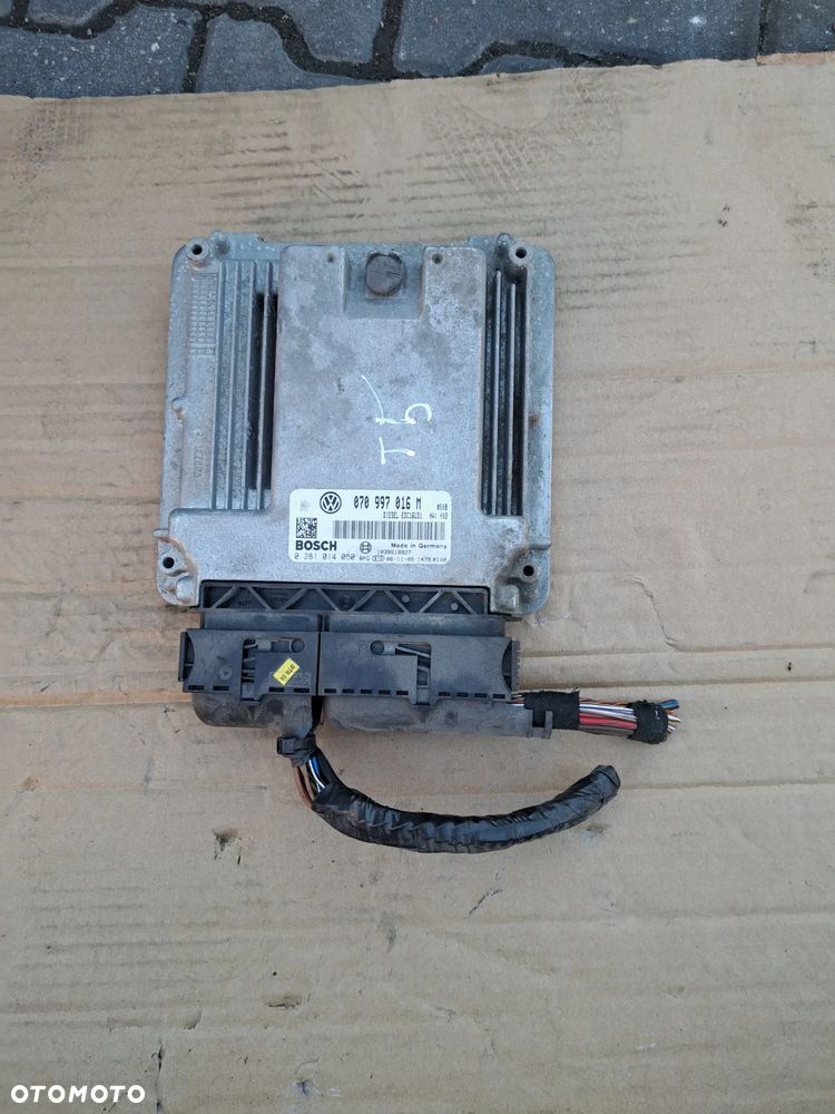 Volkswagen Transporter T5 sterownik silnika komputer 070997016M - 1