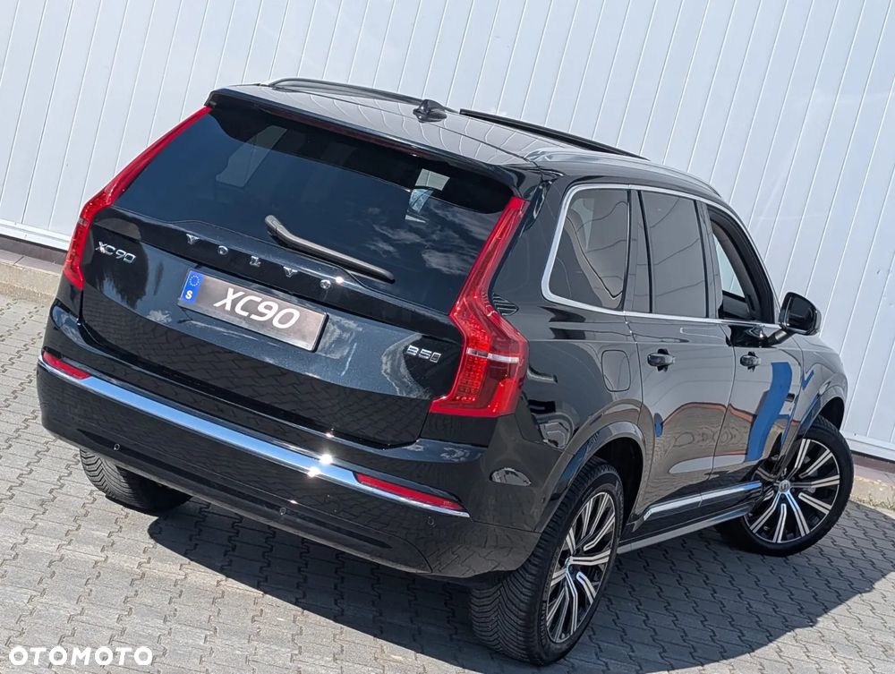 Volvo XC 90 B5 D AWD Ultimate Dark 7os - 11