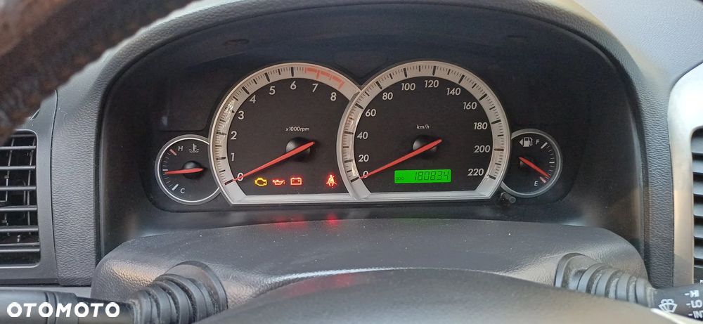 Chevrolet Captiva 2.4 LS 5os - 12