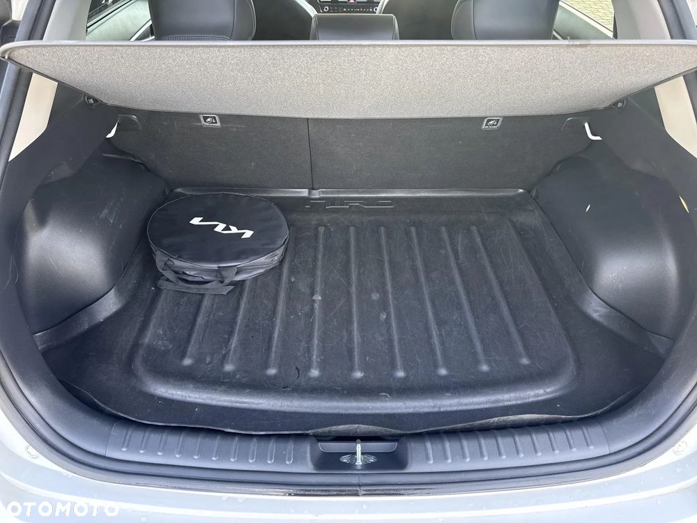 Kia Niro 64kWh L - 17