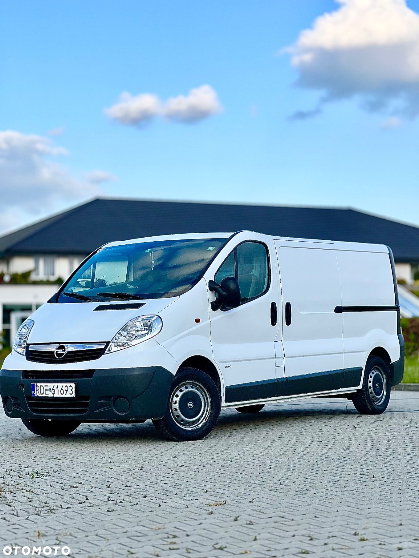 Opel Vivaro - 1