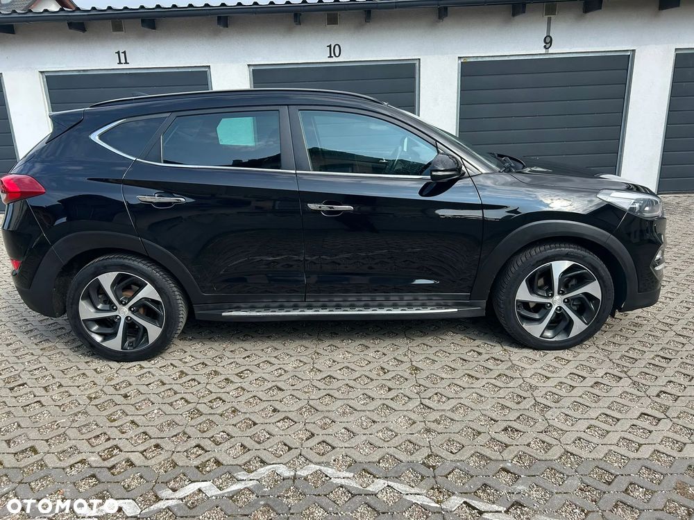 Hyundai Tucson 2.0 CRDI BlueDrive Style 2WD - 5