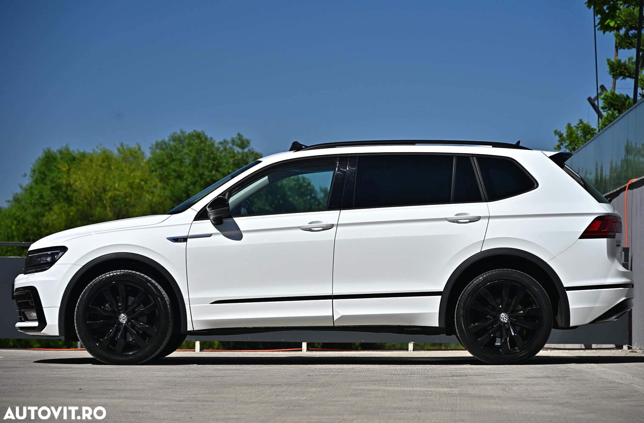 Volkswagen Tiguan Allspace 2.0 TDI 4Mot DSG R-Line - 7