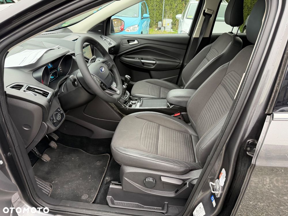 Ford Kuga 1.5 EcoBoost 2x4 Titanium - 29