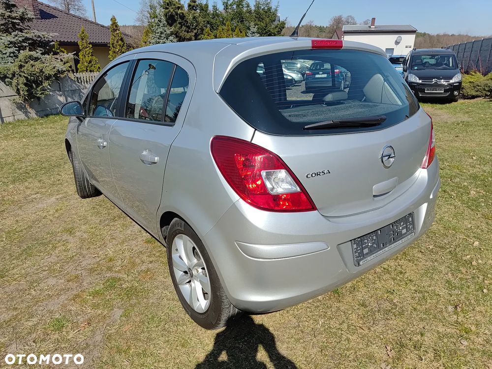 Opel Corsa 1.2 16V Energy - 10