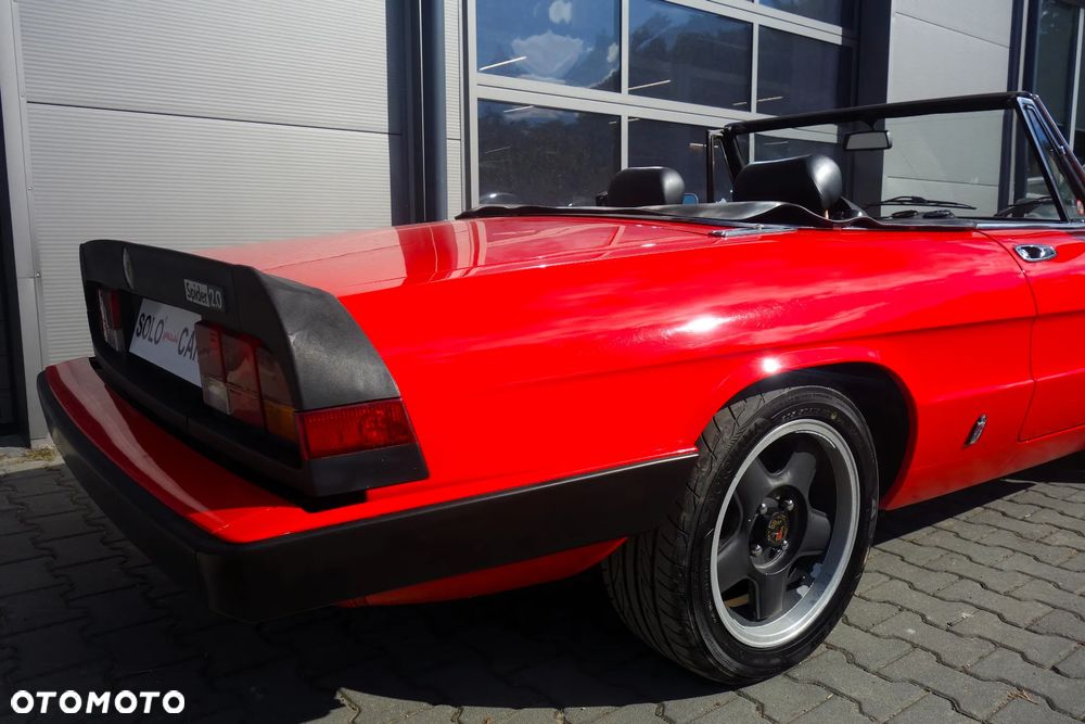 Alfa Romeo Spider - 7