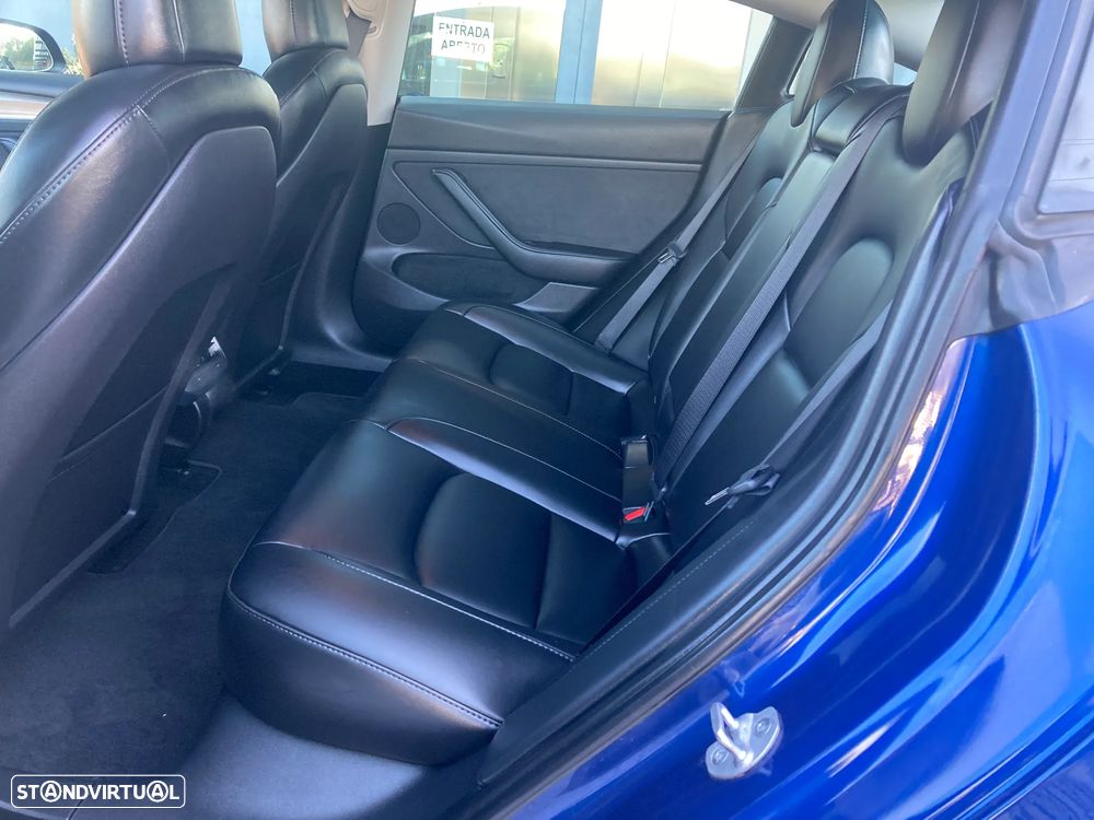 Tesla Model 3 RWD - 30