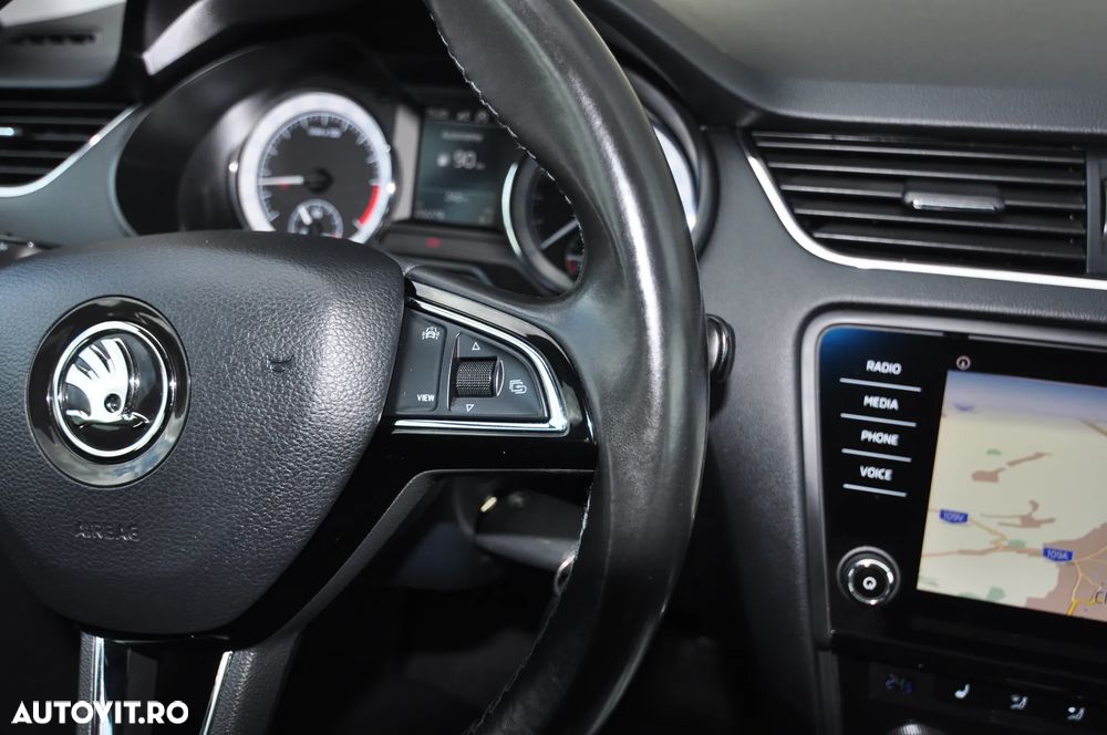 Skoda Octavia 2.0 TDI DSG Ambition - 20