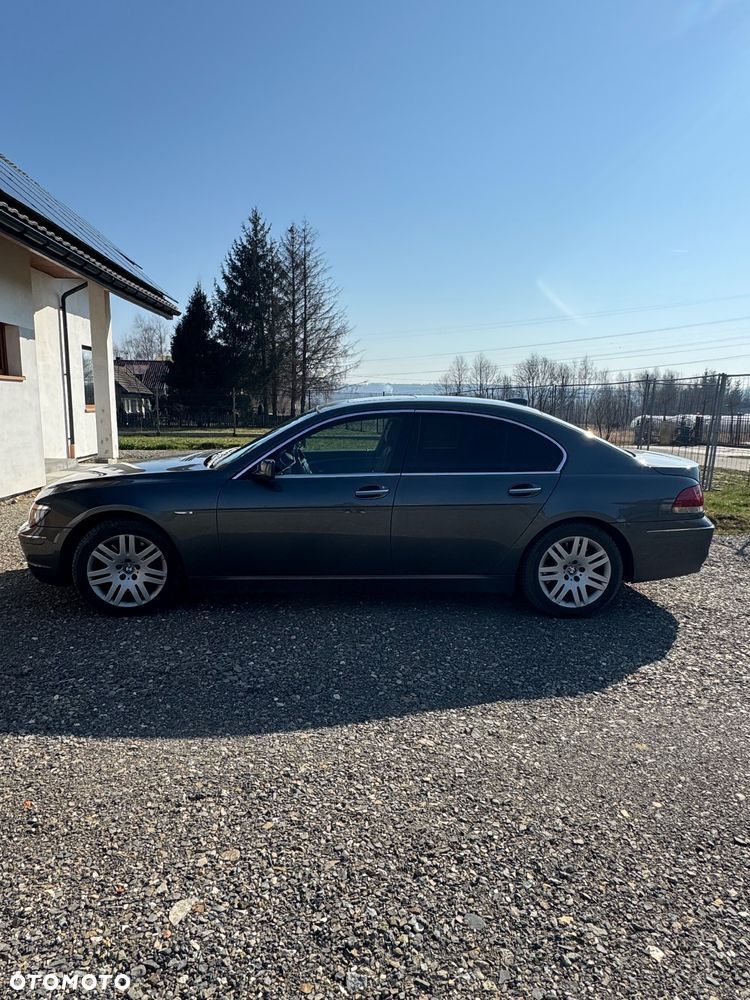 BMW Seria 7 - 10