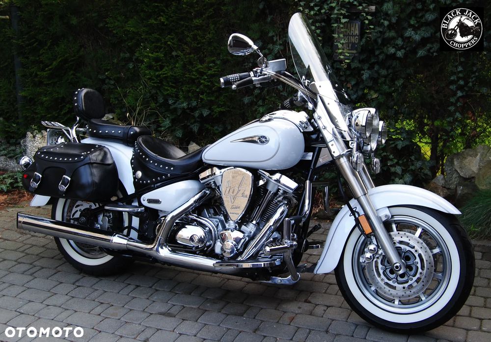 Yamaha Road Star - 1