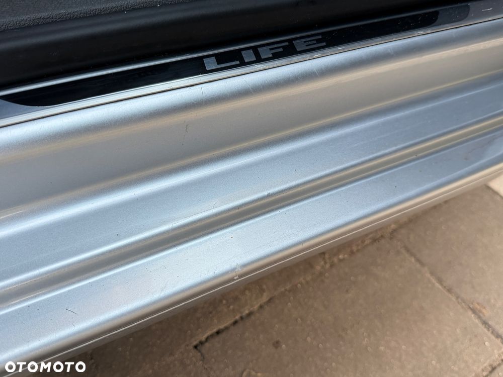 Volkswagen Touran 2.0 TDI DPF Comfortline - 20