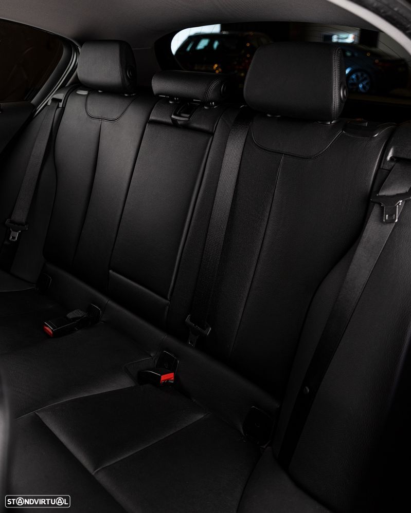 BMW 120 d Sport Line - 27