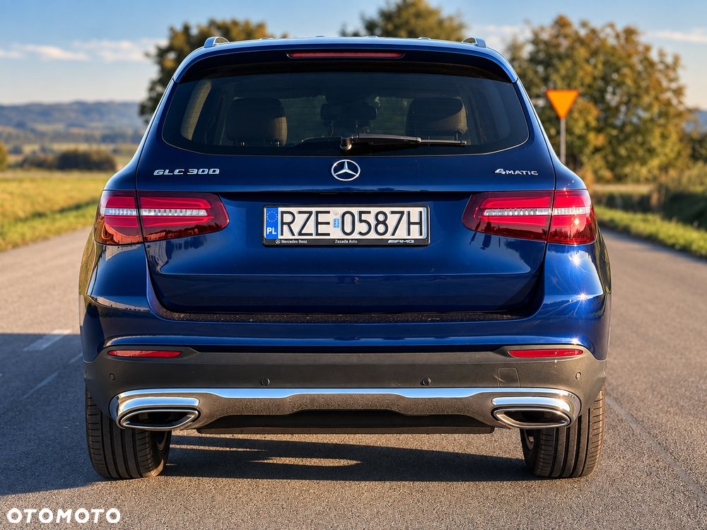 Mercedes-Benz GLC - 13