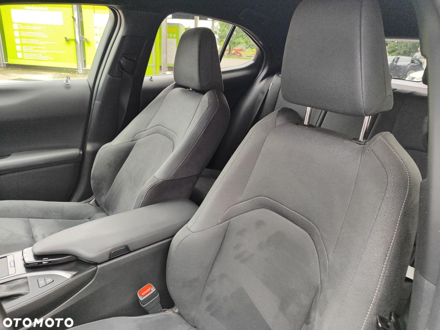 Lexus UX 200 GPF Business Edition 2WD - 15