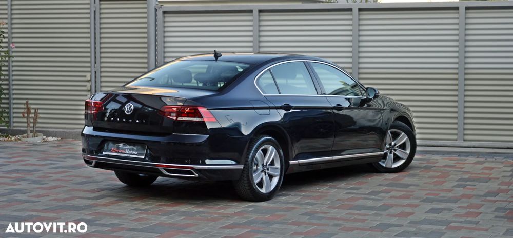 Volkswagen Passat 2.0 TDI DSG Highline - 14
