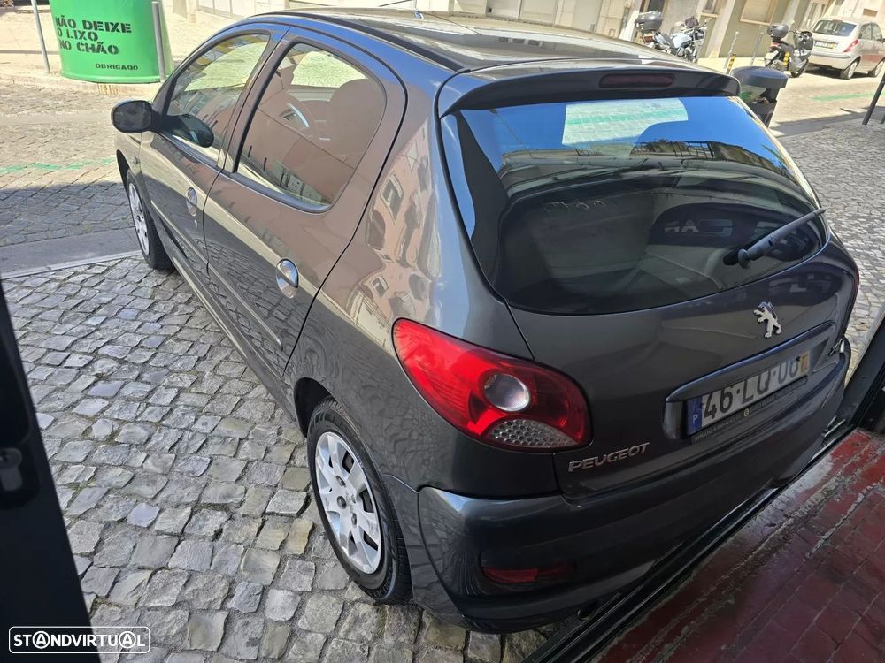 Peugeot 206+ 1.1 Urban - 6