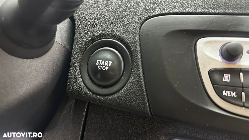 Renault Grand Scenic - 18