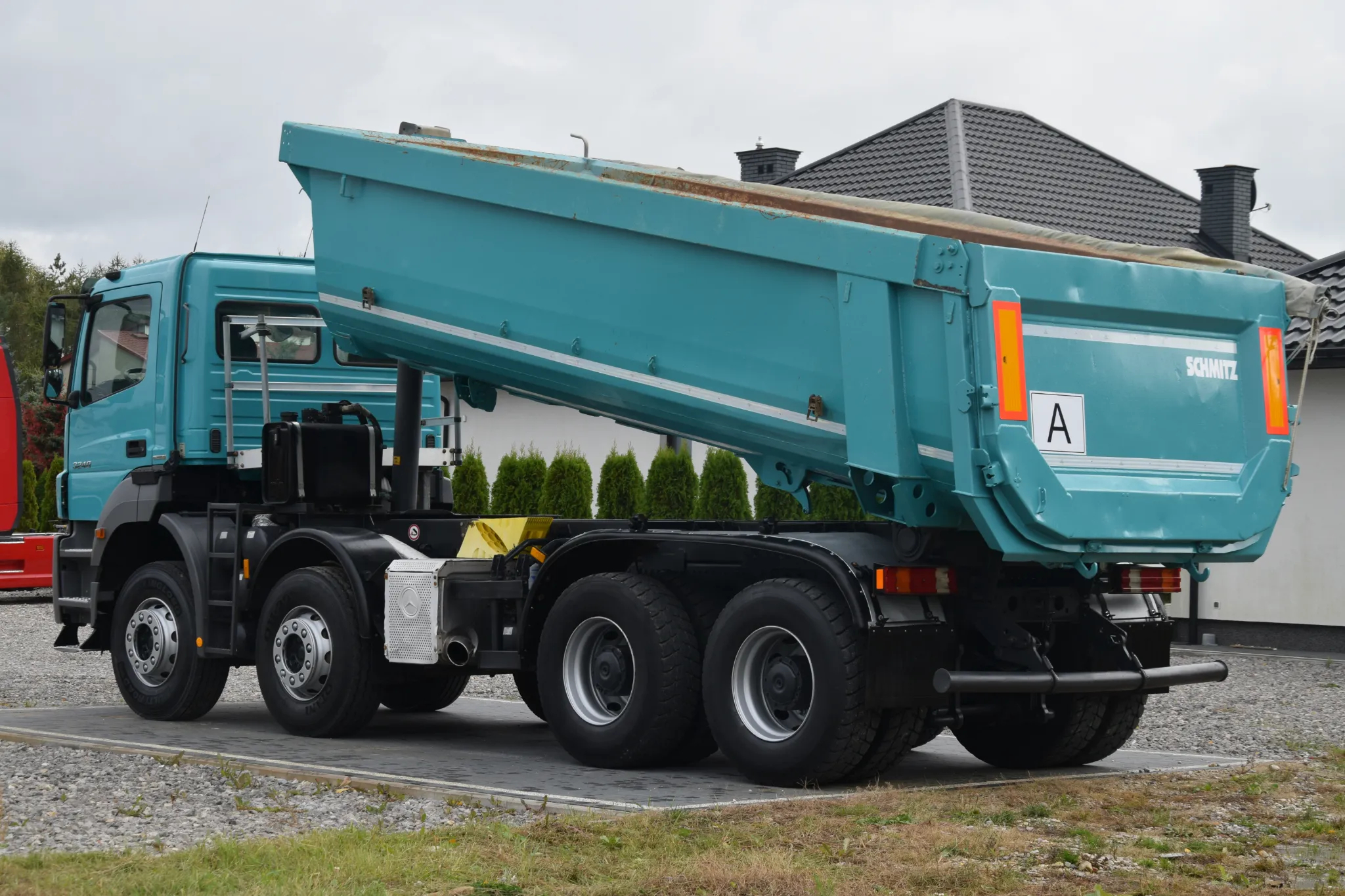 Mercedes-Benz Actros 3240 - 13