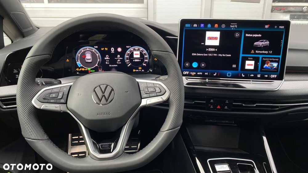 Volkswagen Golf 1.5 eTSI mHEV R-Line Plus DSG - 23