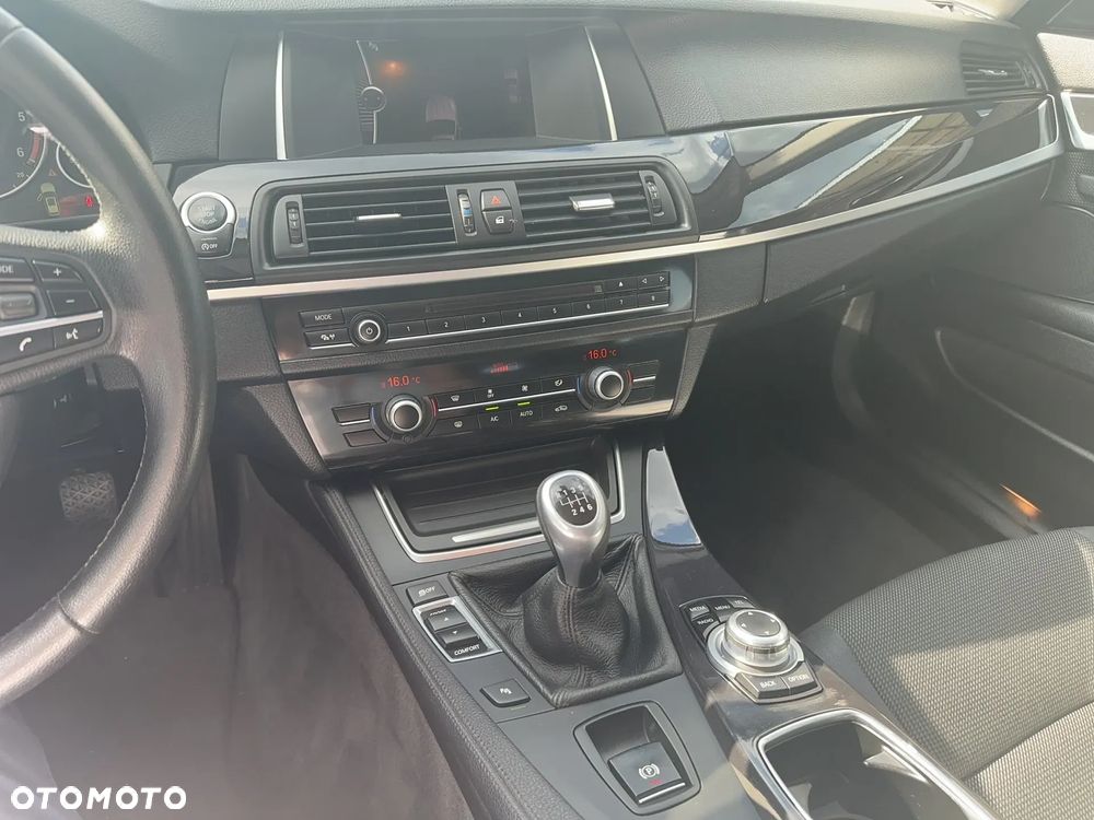 BMW Seria 5 520d Touring - 20