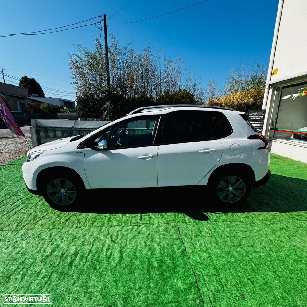 Peugeot 2008 1.2 PureTech Style — fotografia 8