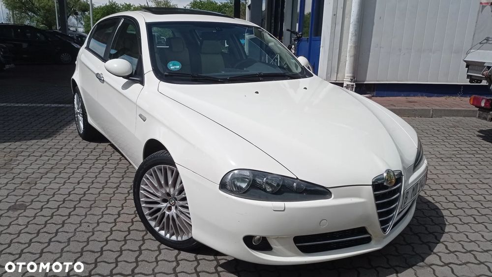 Alfa Romeo 147 1.6 Twin Spark AMICA - 2