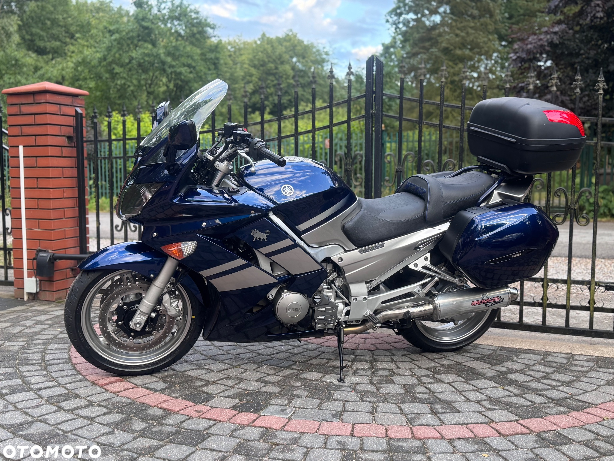 Yamaha FJR - 6