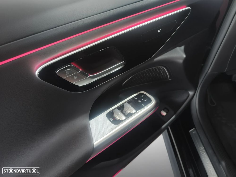 Mercedes-Benz E 220 d Avantgarde - 13