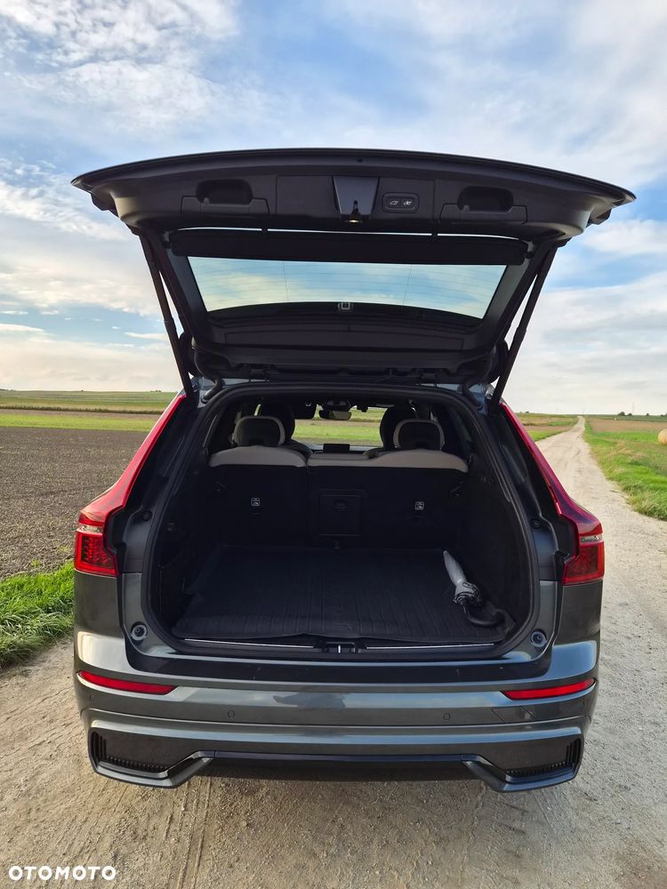 Volvo XC 60 B5 B AWD Plus Dark - 25