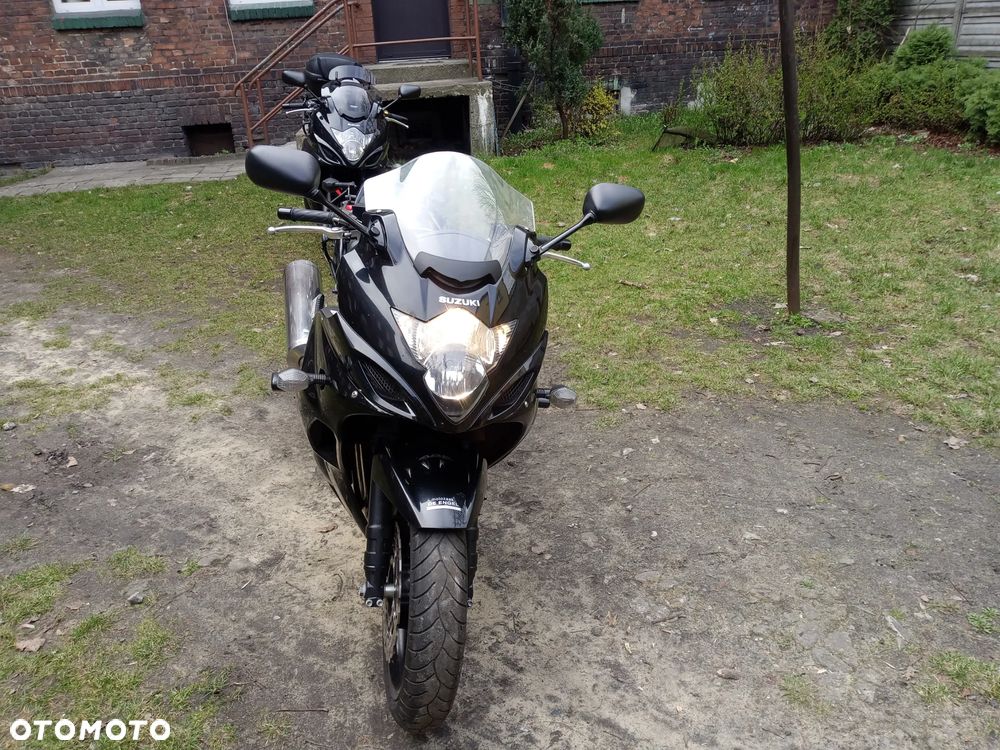 Suzuki GSX - 7
