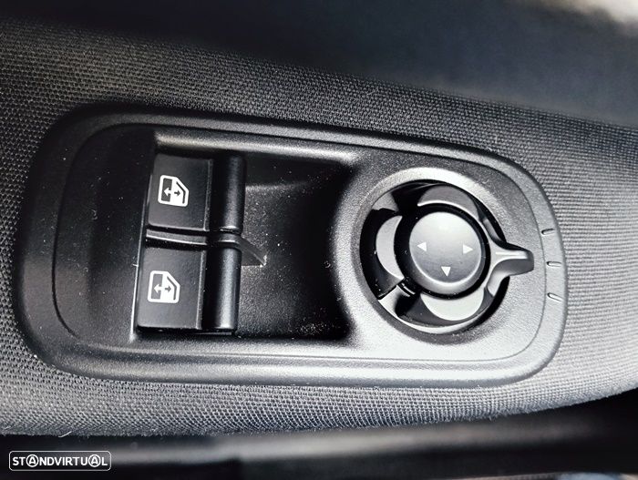 Fiat 500e 23,8kWh Red - 42