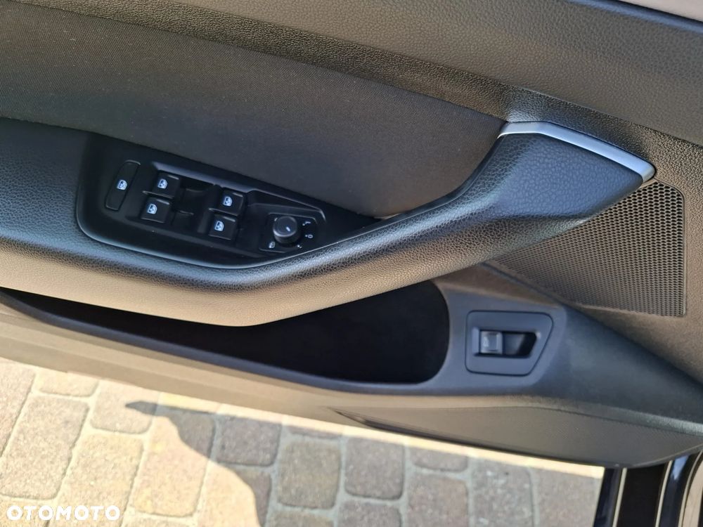 Volkswagen Passat 1.5 TSI EVO Business DSG - 17