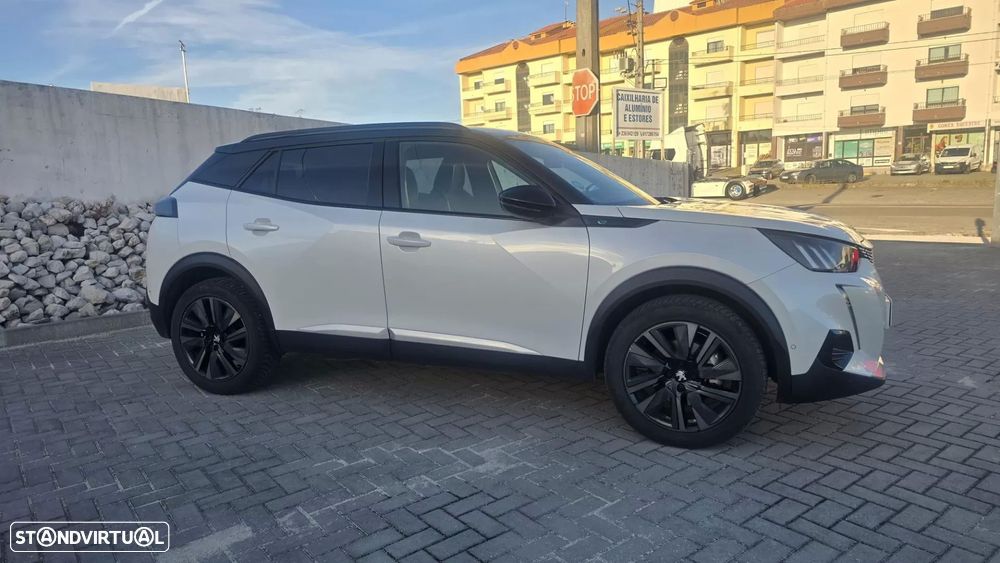 Peugeot e-2008 GT Pack - 11
