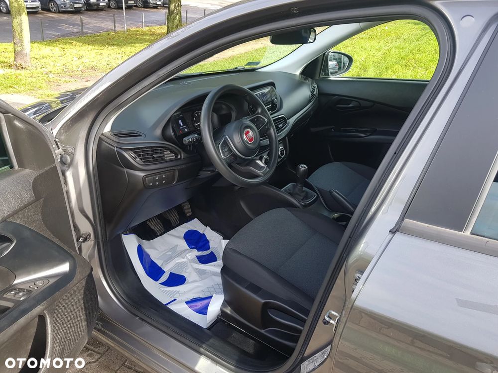 Fiat Tipo 1.0 T3 - 10