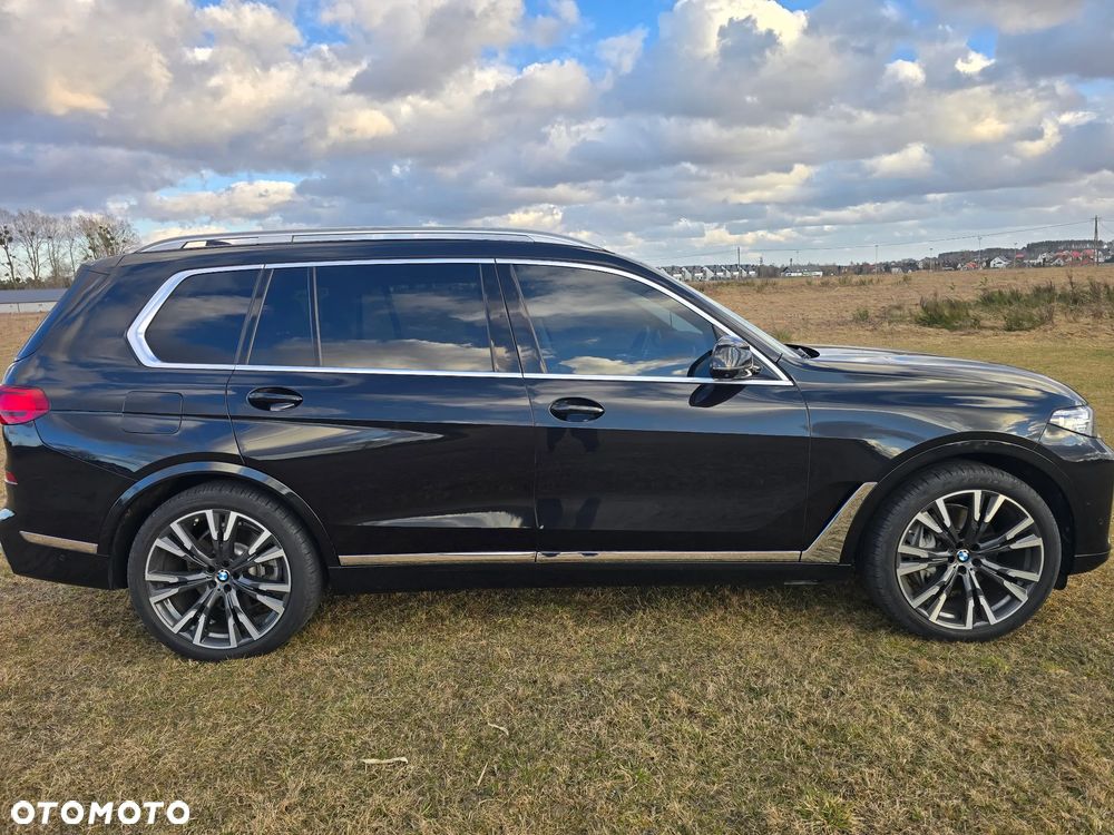 BMW X7 M50i - 9