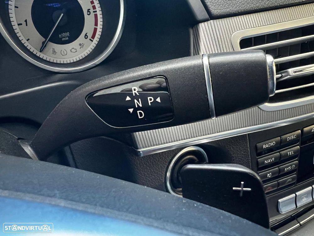 Mercedes-Benz E 250 BlueTEC Avantgarde Auto. - 24