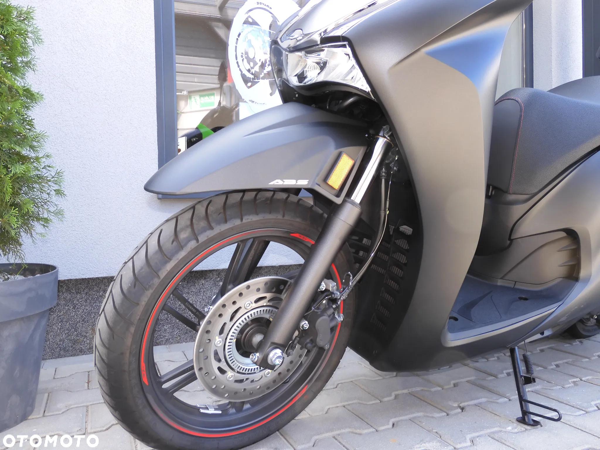 Honda SH - 17