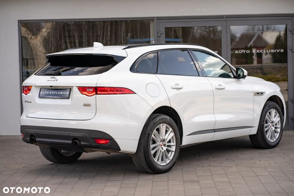 Jaguar F-Pace 2.0 i4P AWD R-Sport - 25