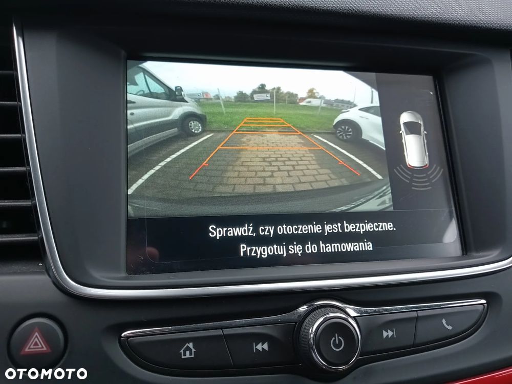 Opel Crossland X - 10