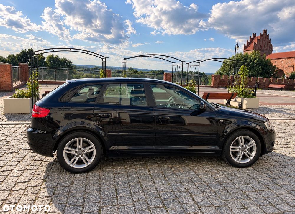 Audi A3 Sportback 2009 photo 4